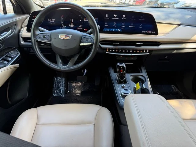 2025 Cadillac XT4 Premium Luxury - Photo 13