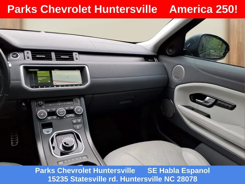 Used 2018 Gray Land Rover HSE Dynamic image 23