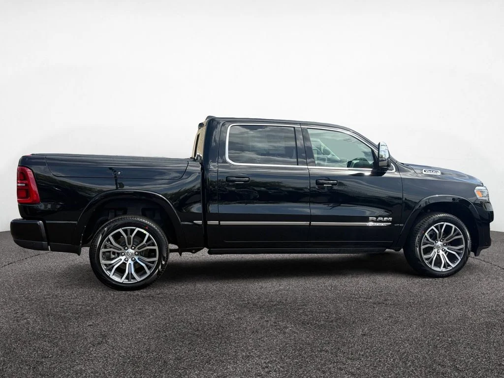 New 2026 Diamond Black Crystal Pearl-Coat Exterior Paint RAM Tungsten image 6