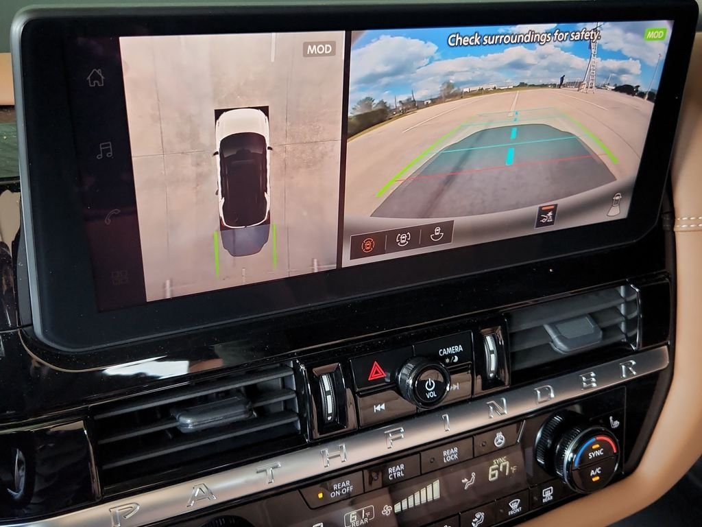 New 2026 Boulder Gray Pearl / Super Black Two-tone Nissan Platinum image 17