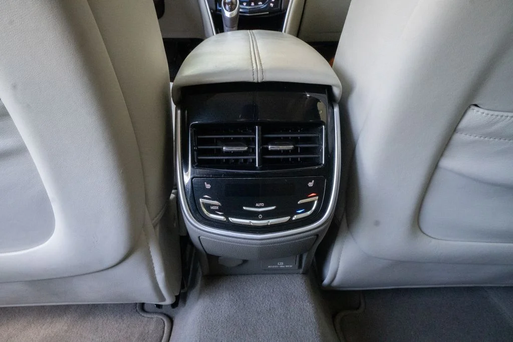 Used 2014 Silver Cadillac Platinum image 20