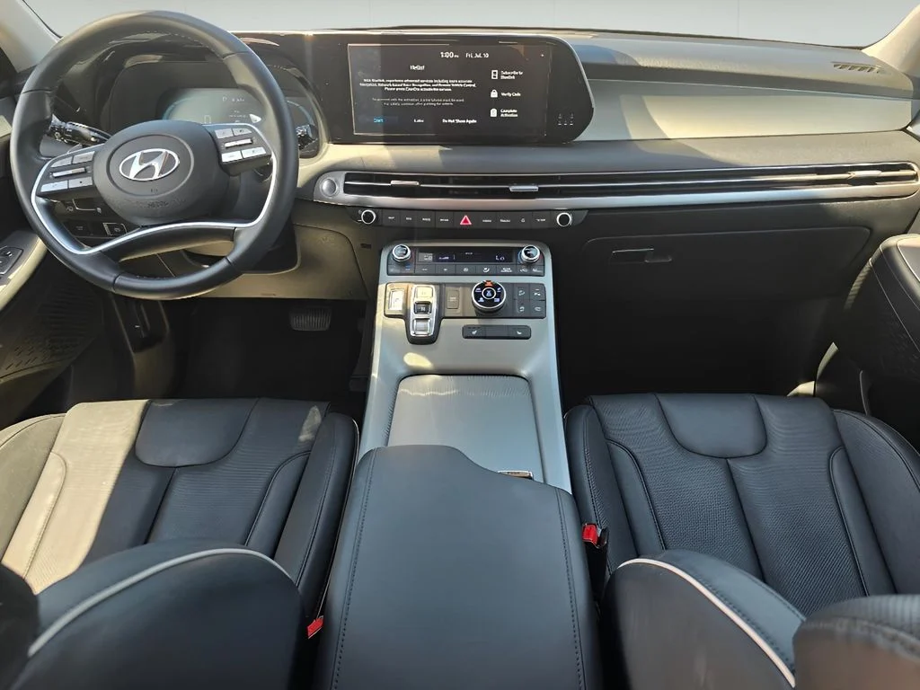 Used 2024 Abyss Black Pearl Hyundai SEL 7P image 21
