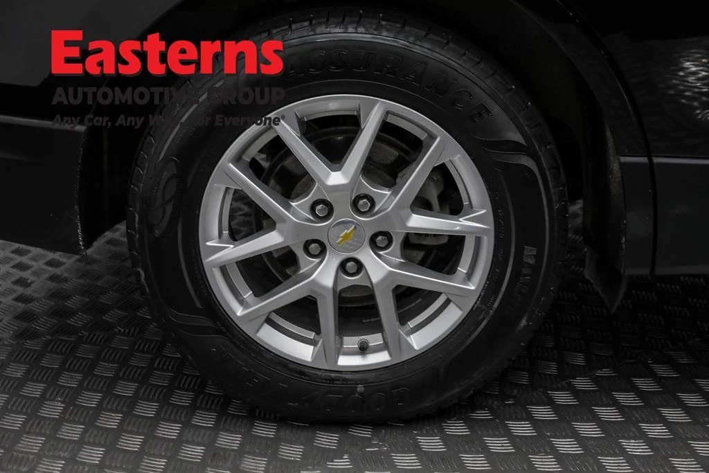 Used 2022 Black Chevrolet LS image 29