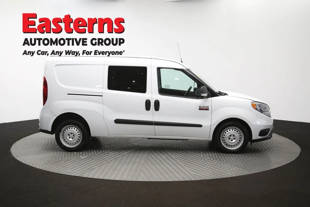 Used 2022 White Ram Base image 42