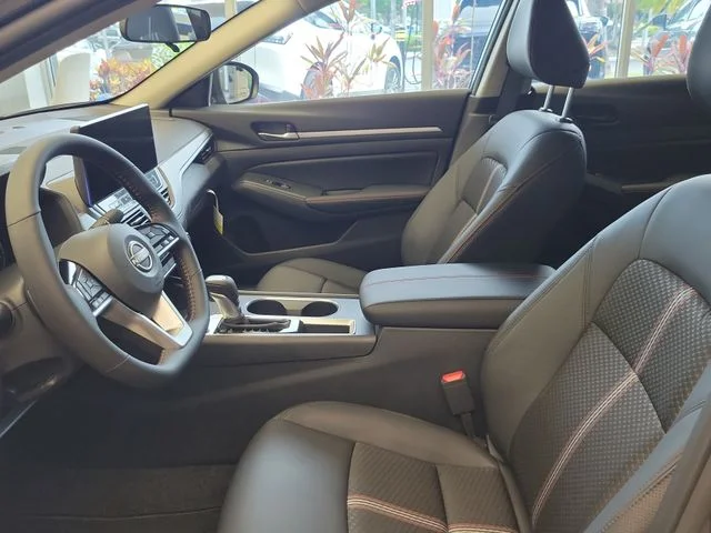 New 2026 Gun Metallic / Super Black Two-tone Nissan SR image 15