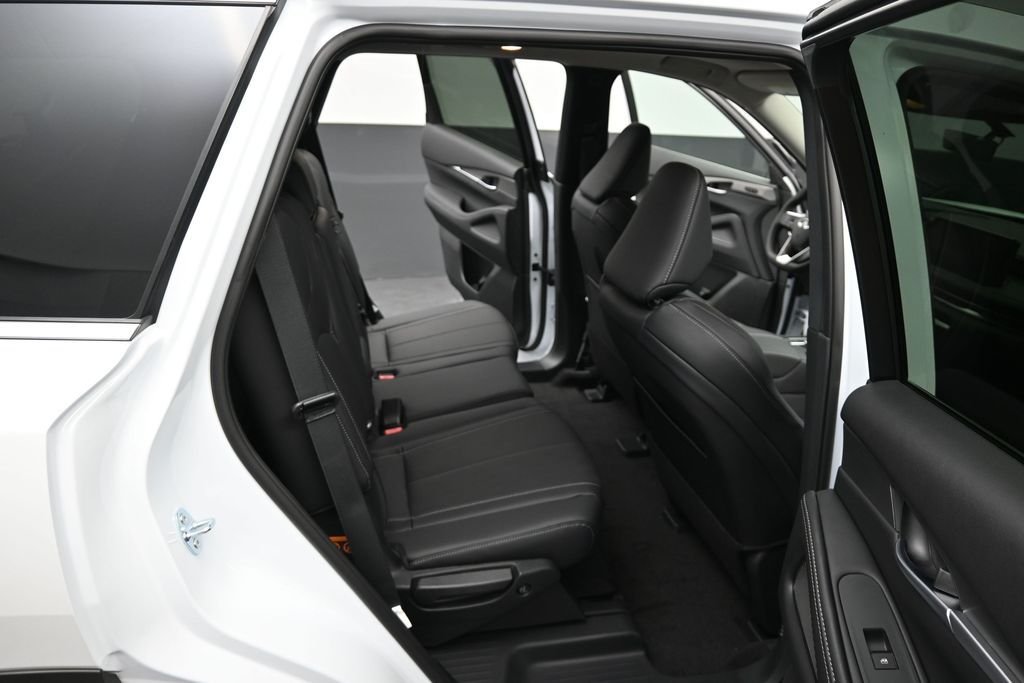 New 2027 RADIANT WHITE INFINITI Pure AWD image 14