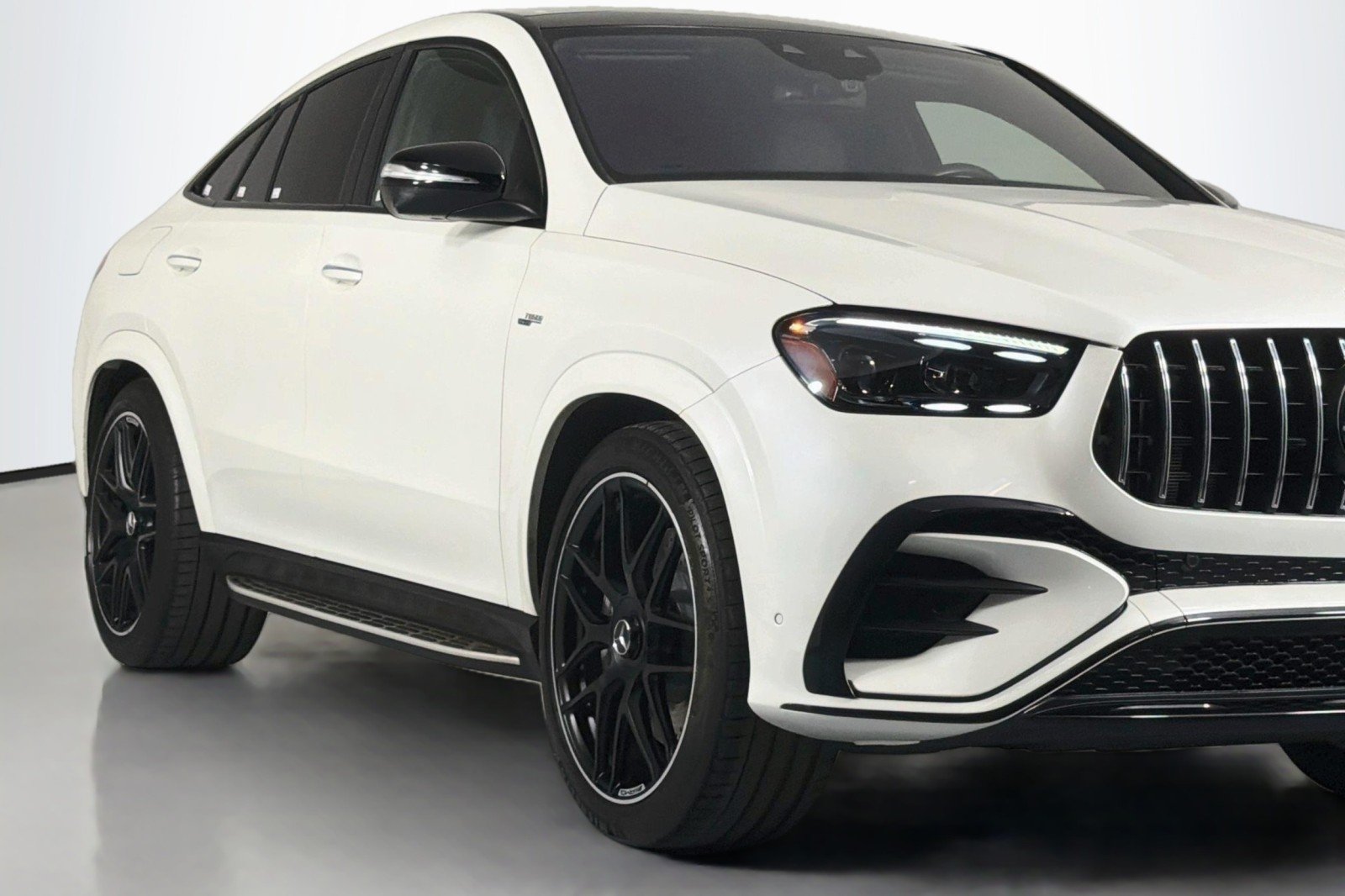 Certified Used 2024 MANUFAKTUR Diamond White Metallic Mercedes-Benz AMG® 53 image 15