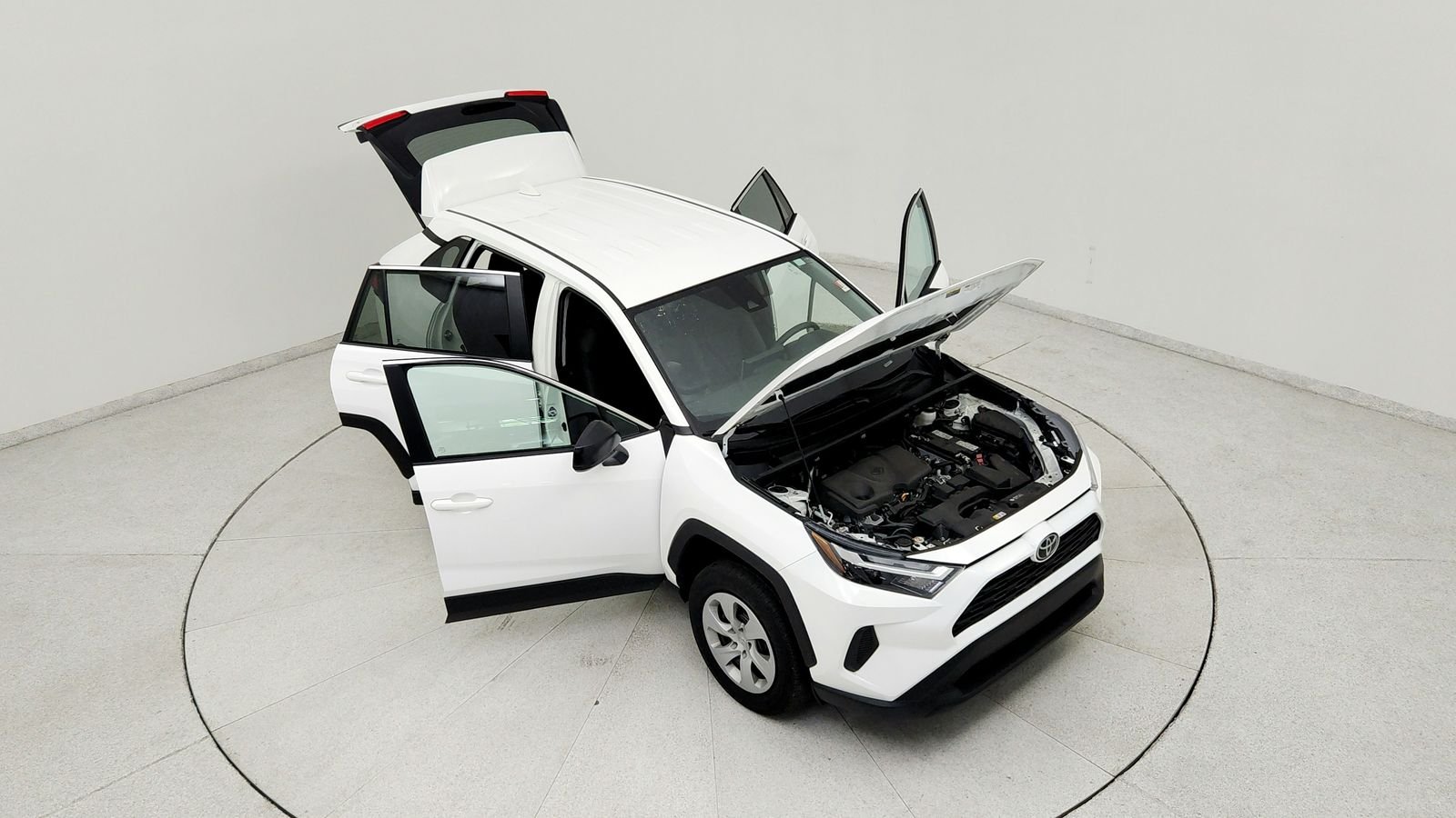 Used 2025 White Toyota LE image 21