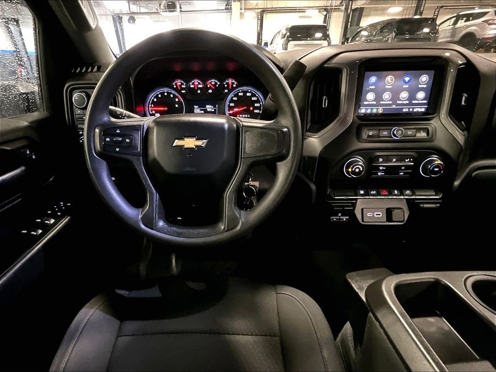 Used 2022 Black Chevrolet Custom image 17