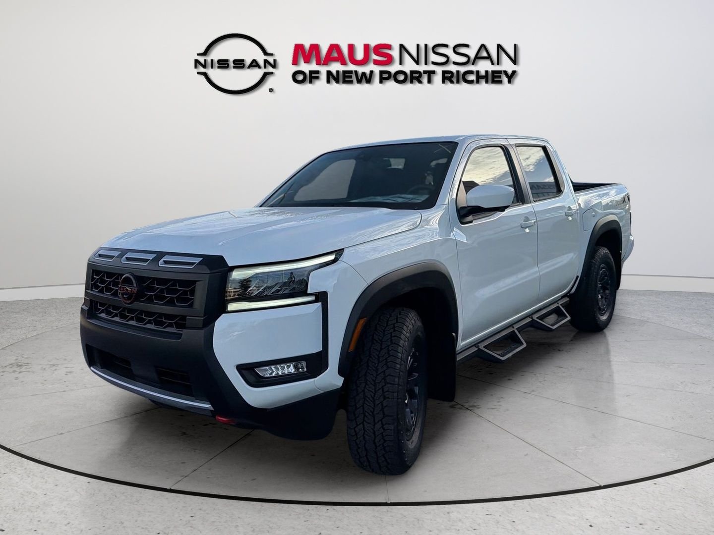 New 2026 White Nissan PRO-X image 4