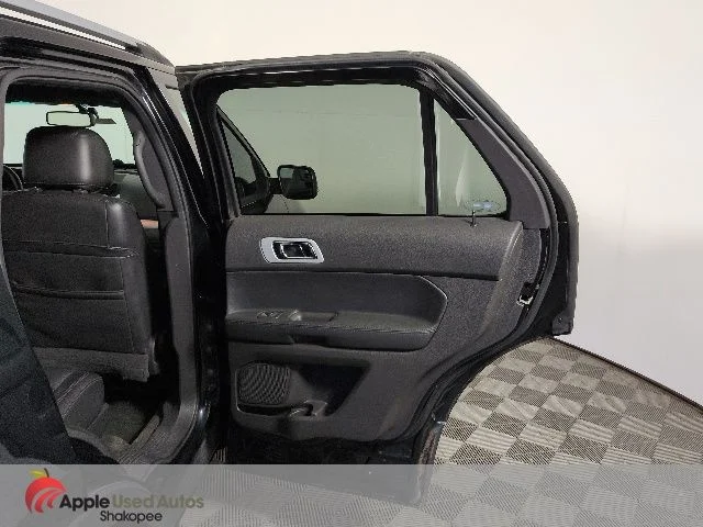 Used 2014 Black Ford XLT image 36