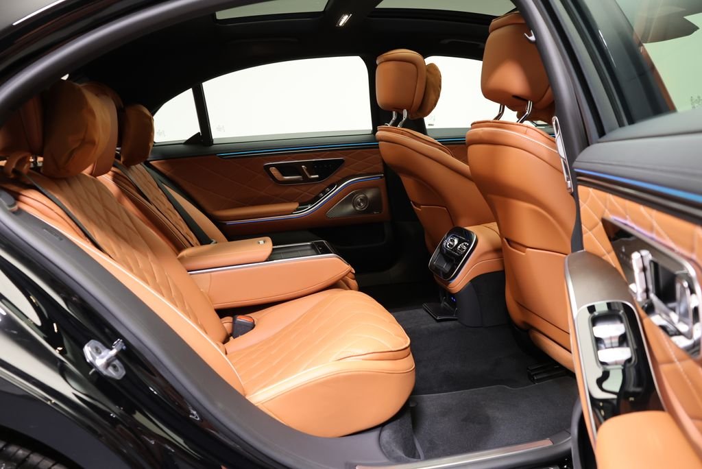New 2027 Black Mercedes-Benz S 580 image 52