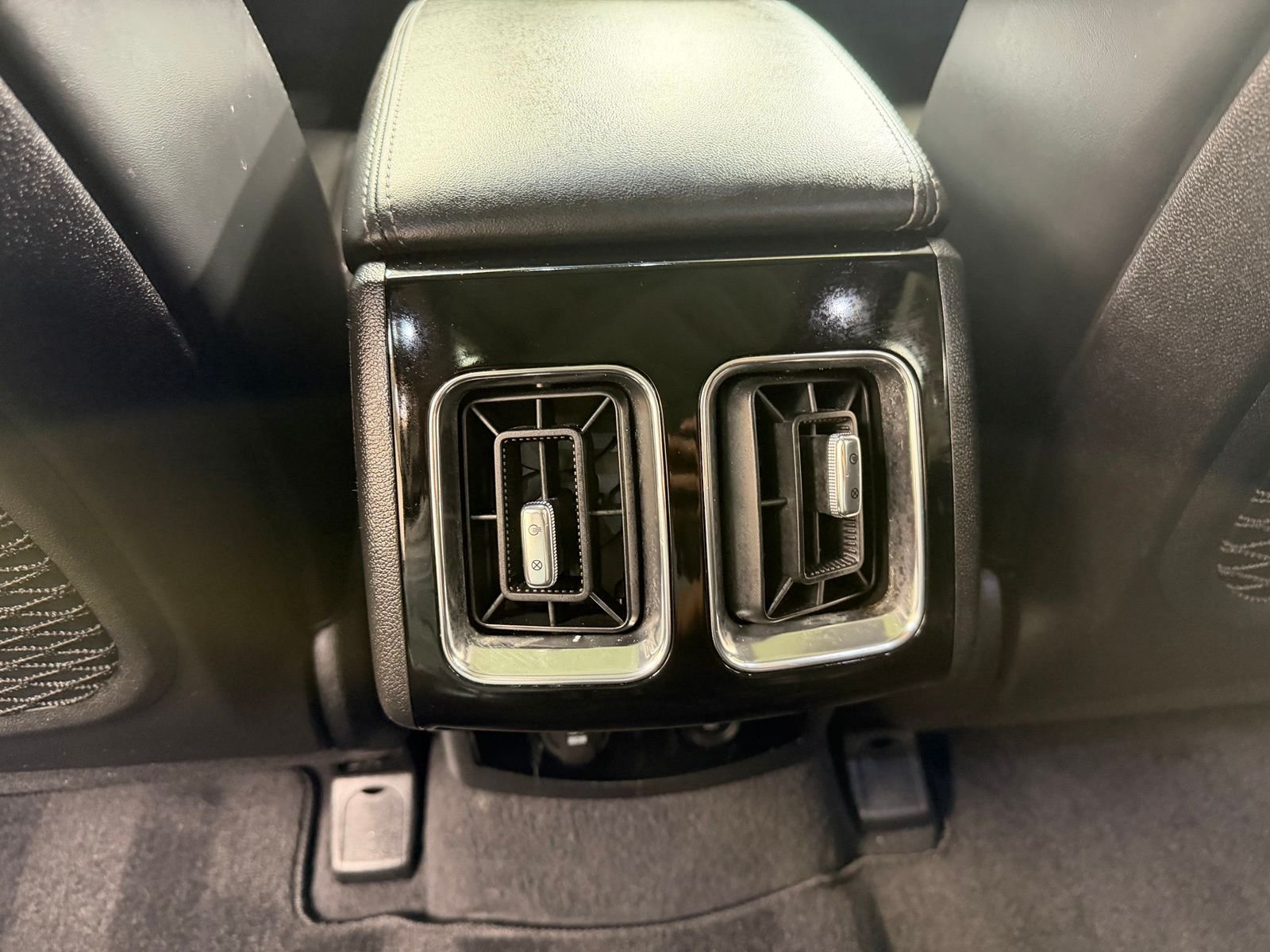 Used 2023 Silver Kia SX image 23