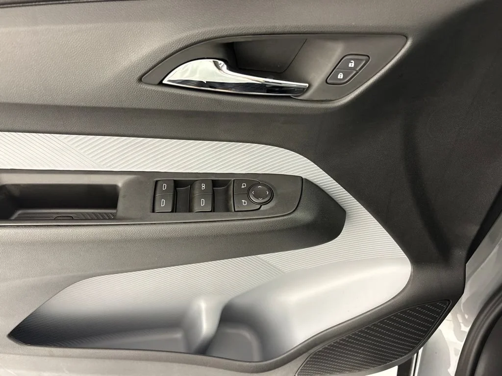 2027 Chevrolet Bolt LT - Photo 28