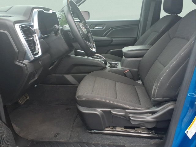 Used 2023 DYNAMIC BLUE METALLIC GMC 4WD Elevation image 18