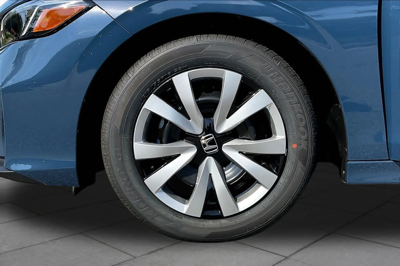 New 2026 Blue Lagoon Pearl Honda LX image 11