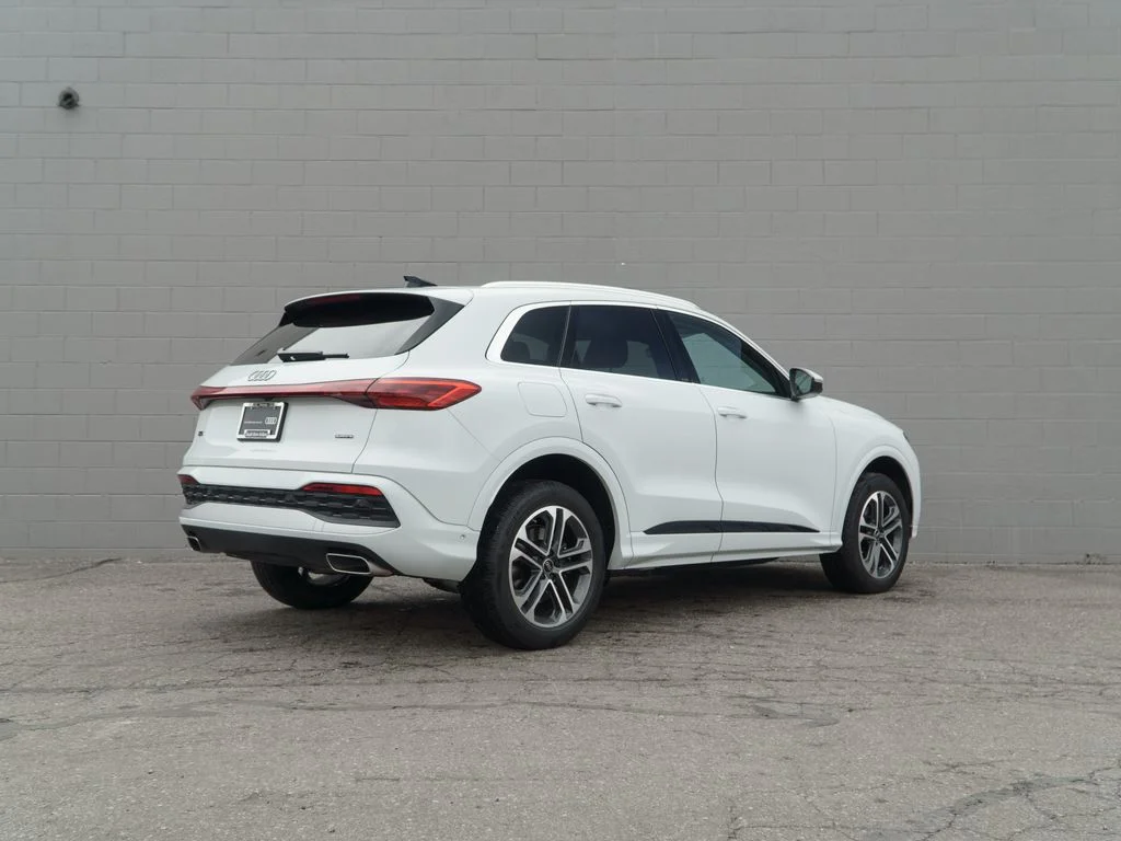 Used 2025 White Audi 2.0T Premium Plus image 7