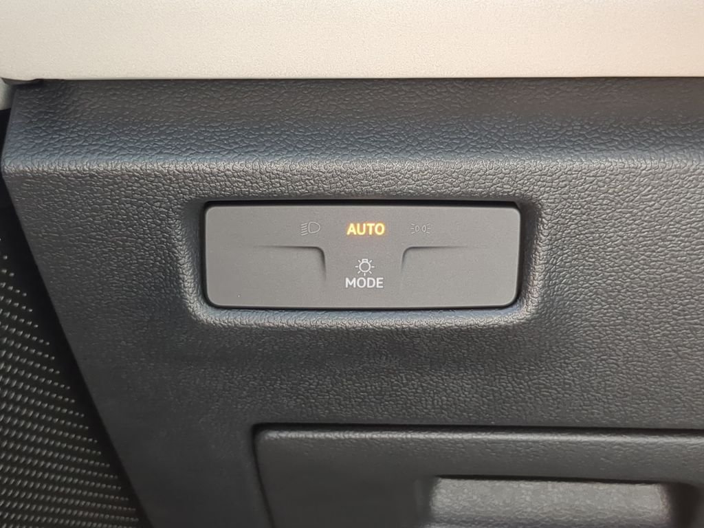 New 2026 Black Volkswagen 2.0T SE image 26