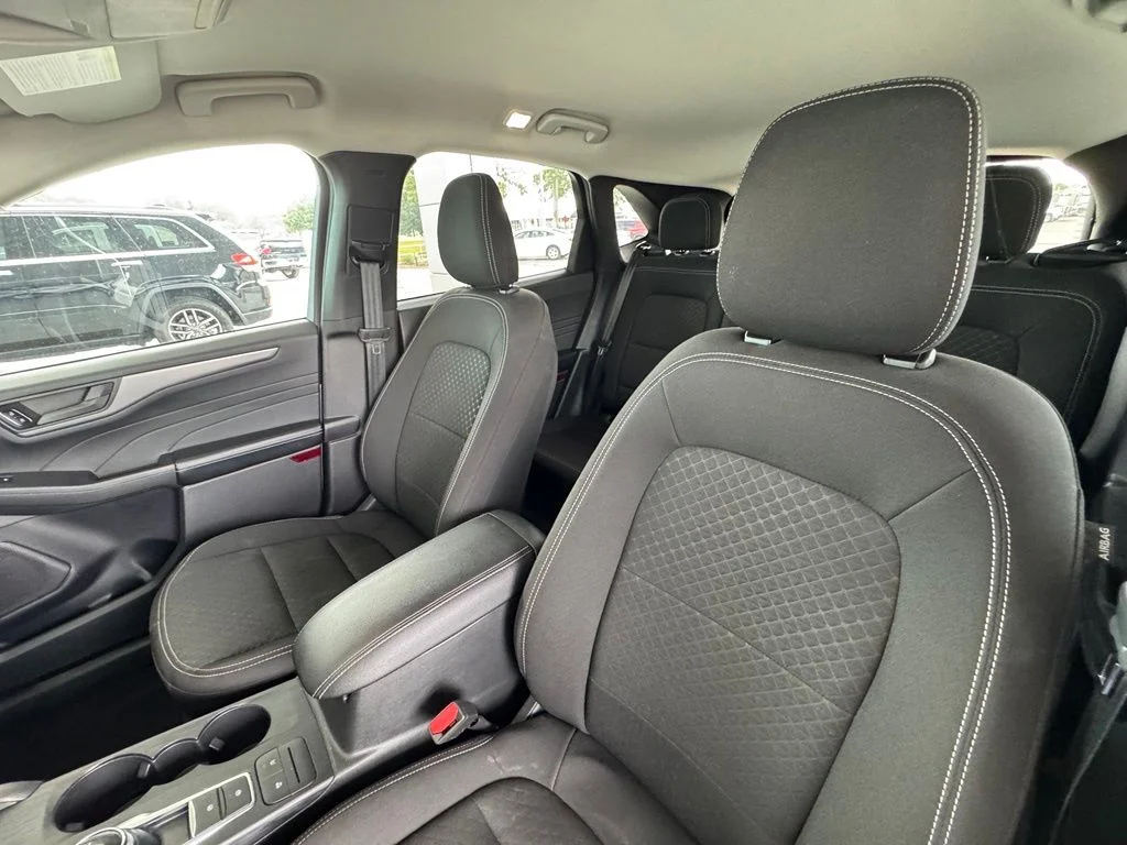 Used 2024 Silver Ford Active image 13