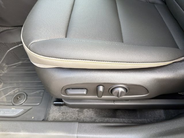 New 2026 Mosaic Black Metallic Chevrolet ACTIV image 22