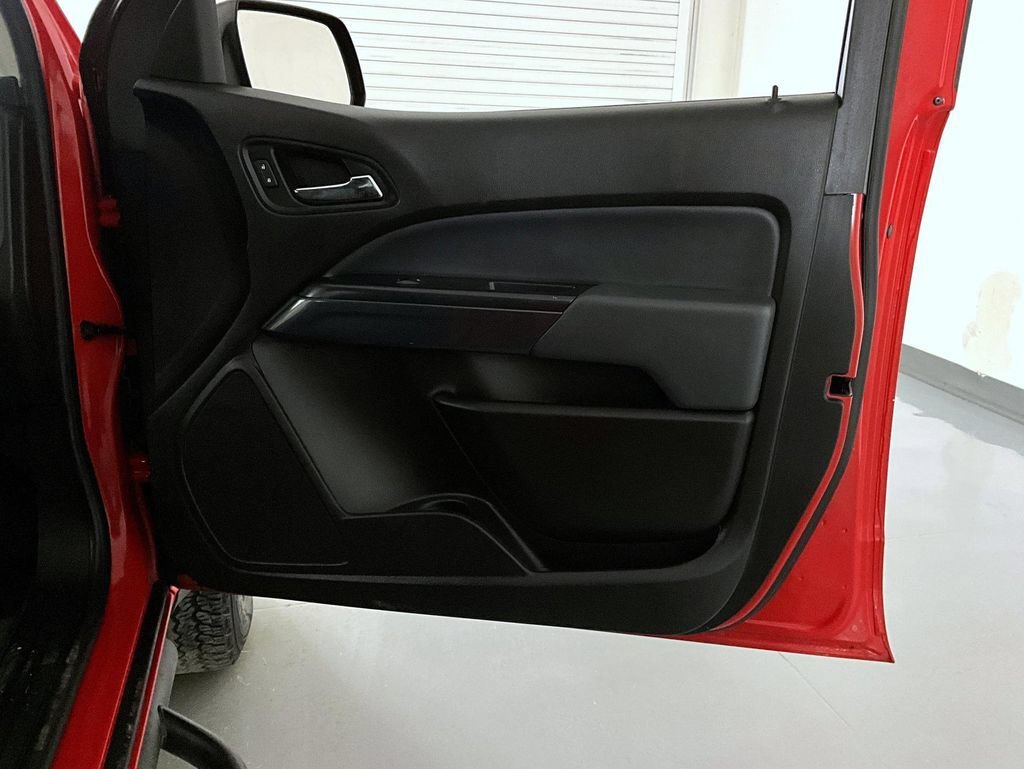2020 Chevrolet Colorado Z71 - Photo 17