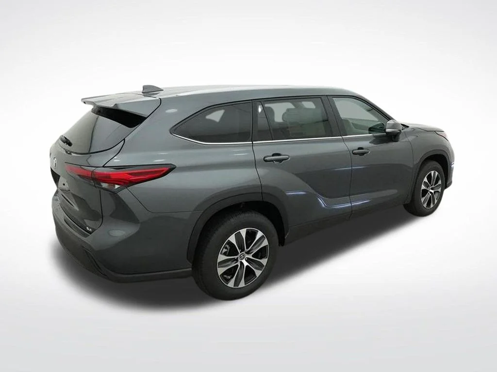 Used 2023 Gray Toyota XLE image 11
