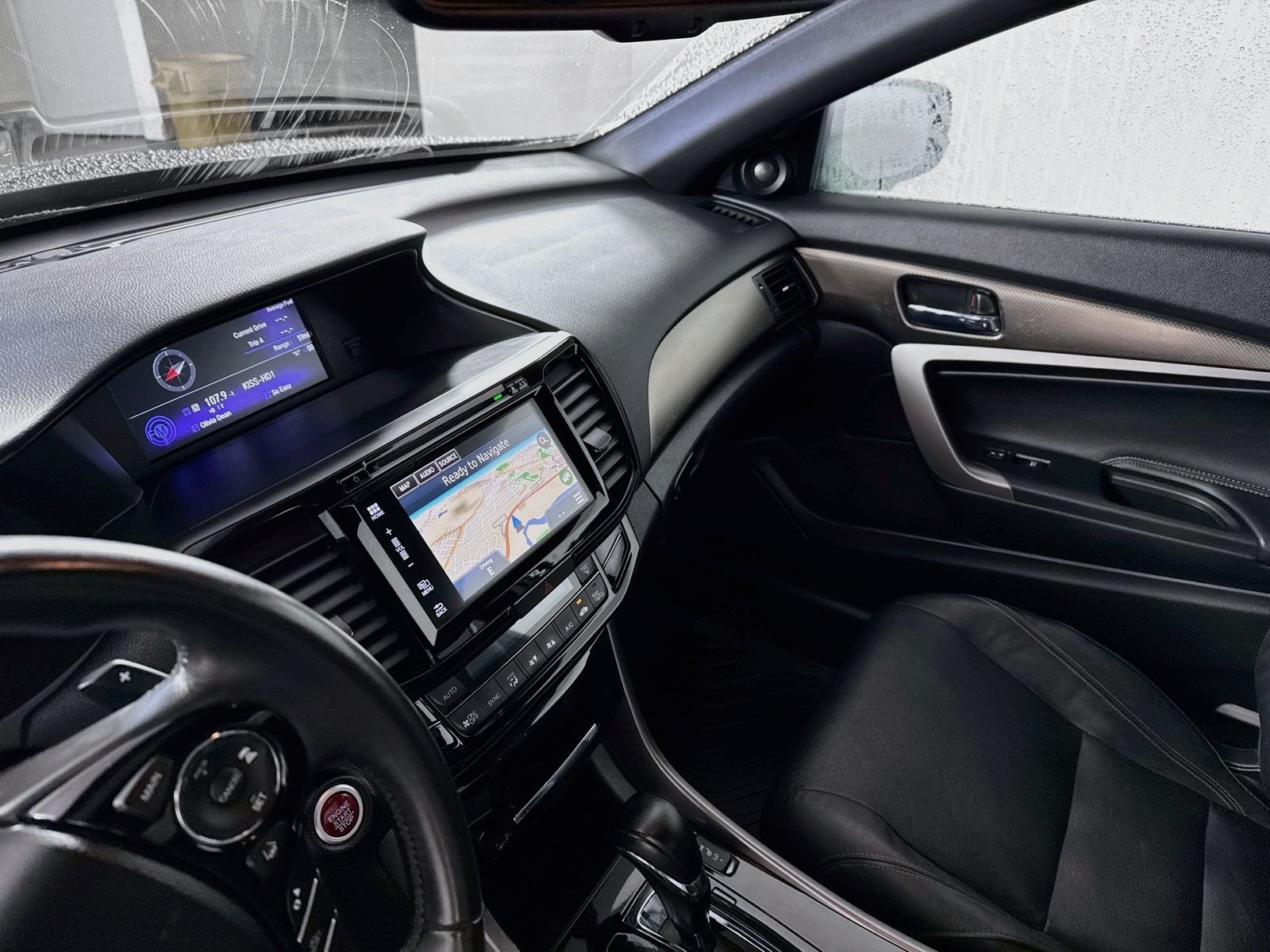 Used 2017 Blue Honda EX-L image 6