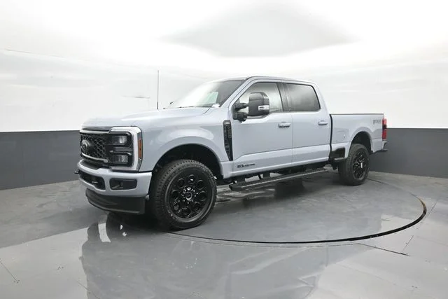 New 2026 Glacier Gray Metallic Tri-Coat Ford F-250® Lariat® image 4