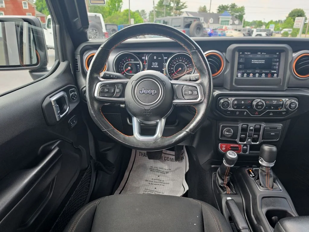 Used 2021 Gray Jeep Mojave image 15