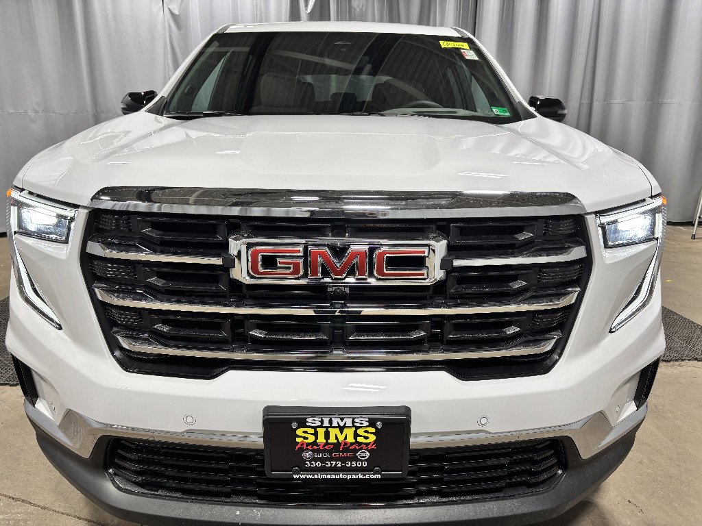 New 2026 Summit White GMC Elevation image 2