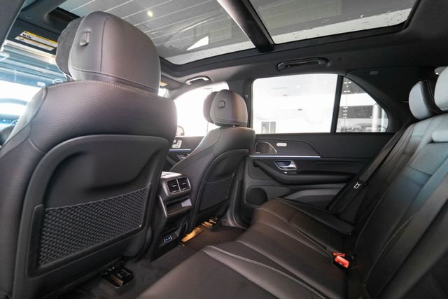New 2026 Black Mercedes-Benz GLE 450 image 14