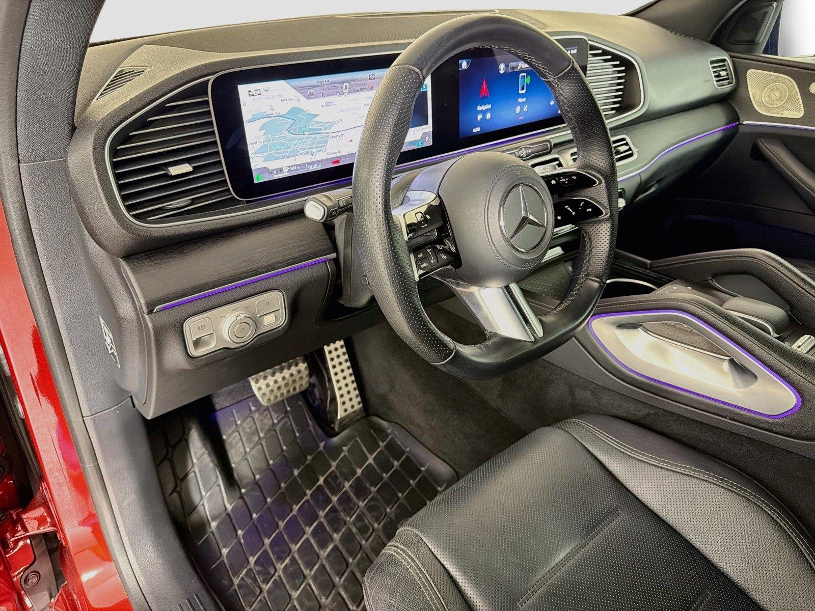 Used 2025 MANUFAKTUR Cardinal Red Metallic Mercedes-Benz GLE 580 image 9