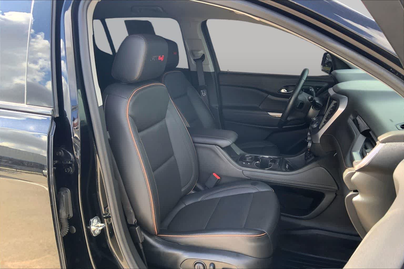 Used 2023 Ebony Twilight Metallic GMC AT4 image 14