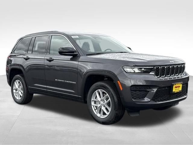 New 2026 Baltic Gray Metallic Clear-Coat Exterior Paint Jeep Laredo image 1