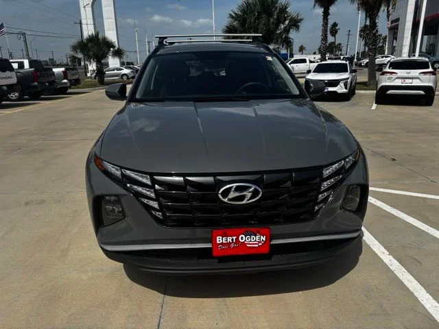 Used 2024 Gray Hyundai SEL image 2
