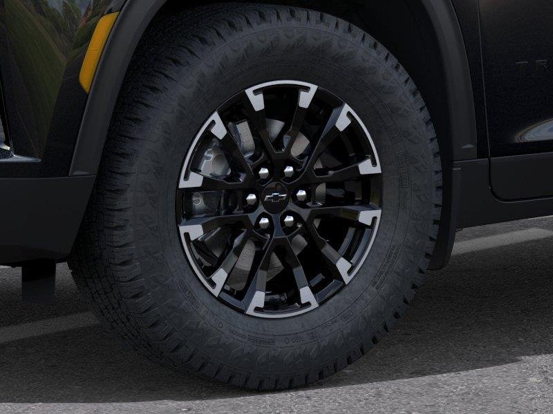 New 2026 Mosaic Black Metallic Chevrolet Z71 image 9