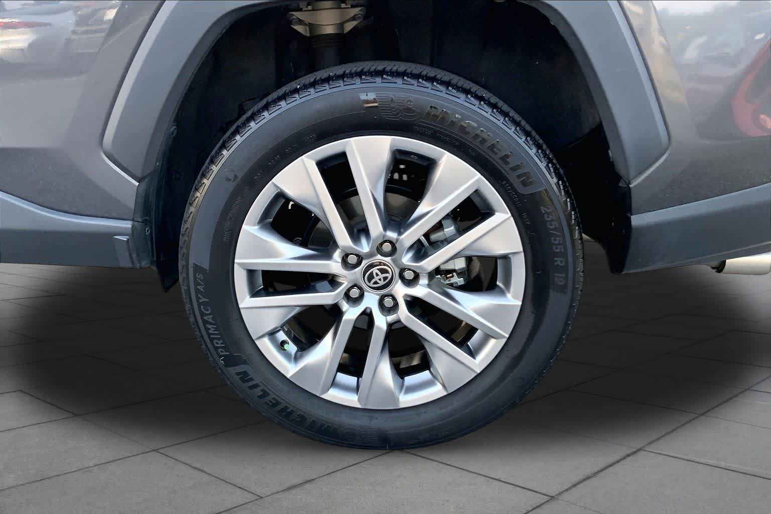 Used 2024 Magnetic Gray Metallic Toyota XLE Premium image 11