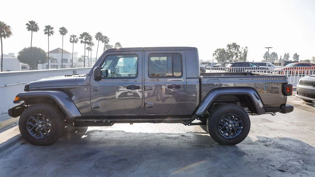 New 2026 Gray Jeep 85th Anniversary Edition image 14