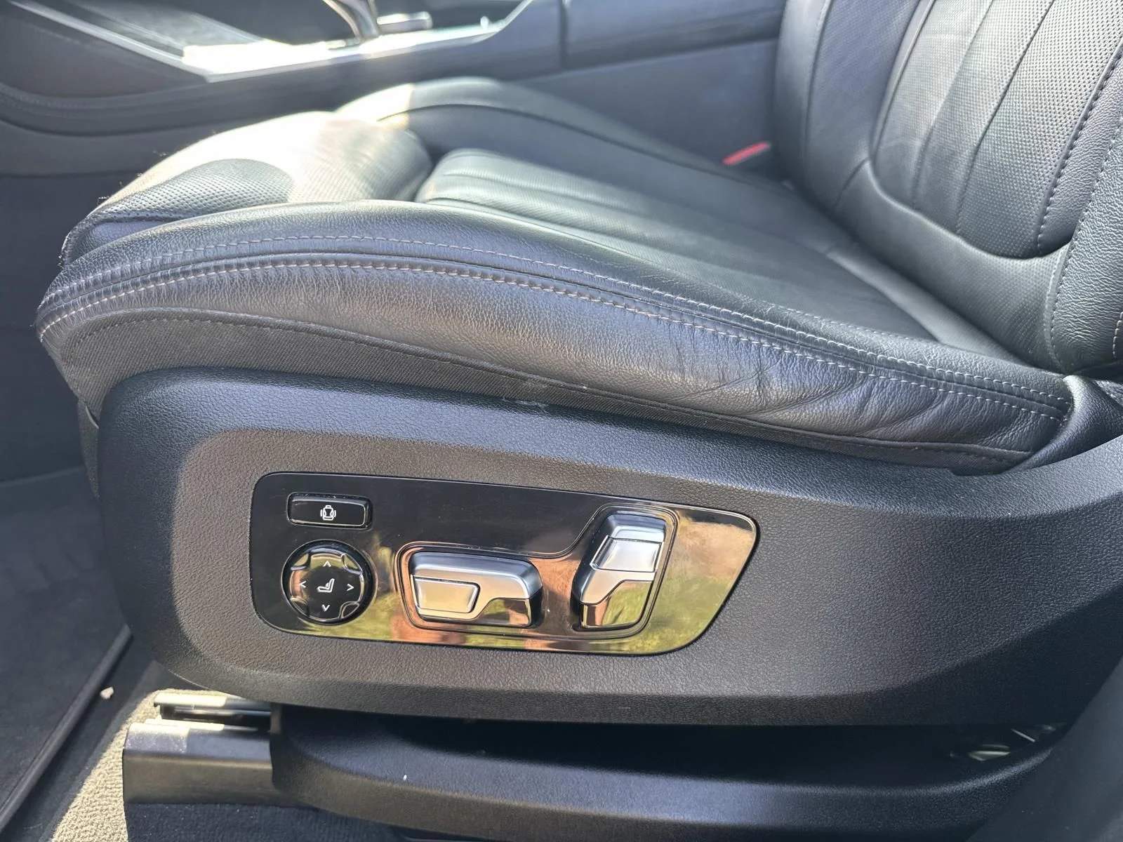 2022 BMW X7 40i - Photo 18