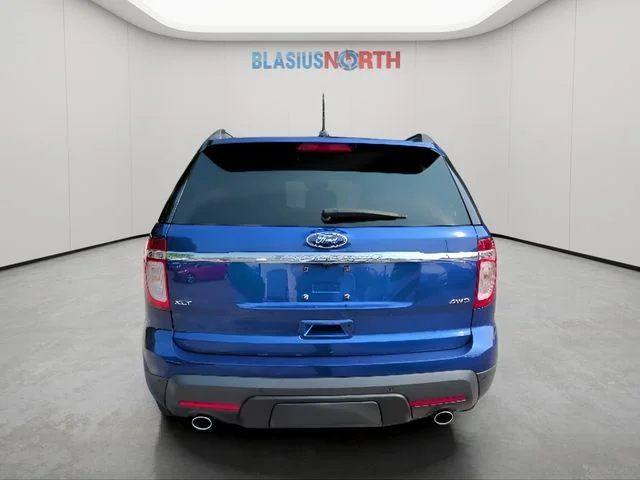 Used 2014 Blue Ford XLT image 6