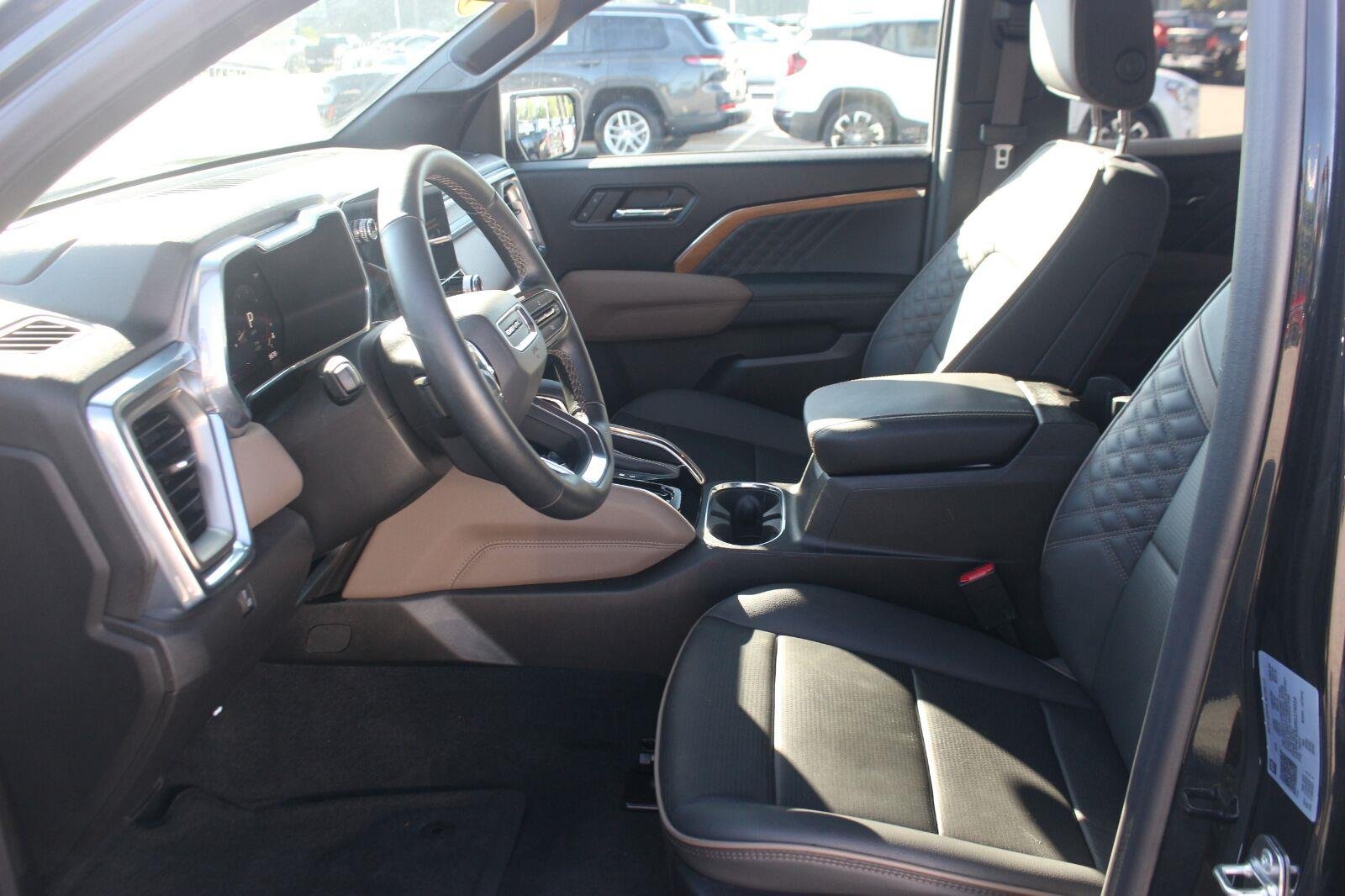 Used 2024 Onyx Black GMC Denali image 15