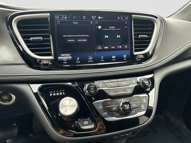 Used 2025 Blue Chrysler Select image 23