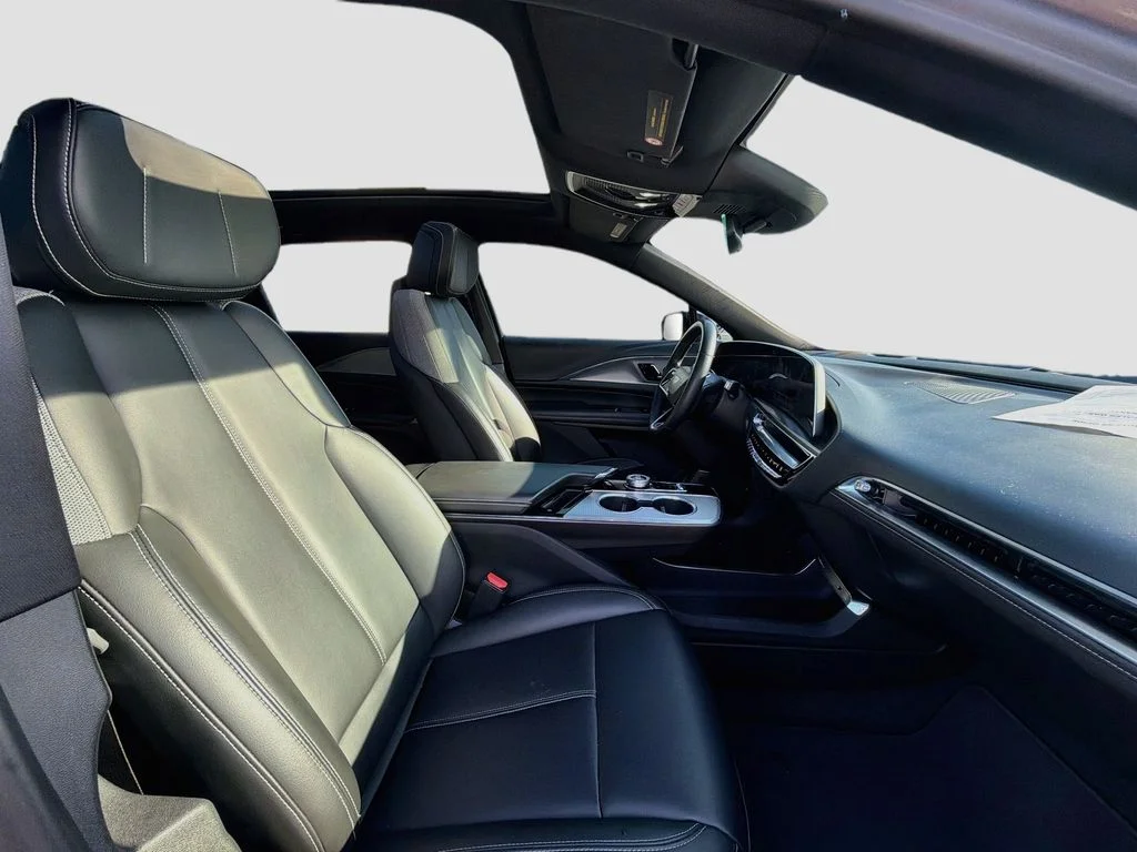 Used 2024 Silver Metallic Cadillac Tech image 30