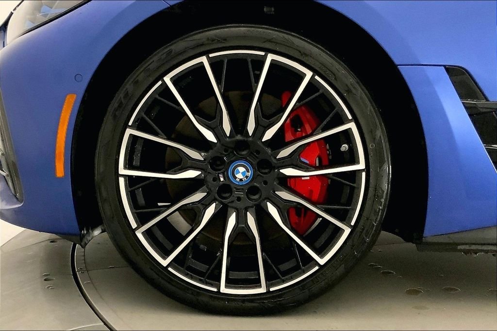 Certified Used 2023 Frozen Portimao Blue Metallic BMW  image 8