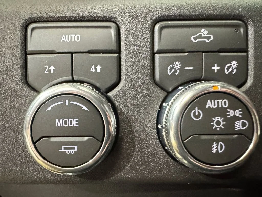 New 2026 Onyx Black GMC Elevation image 20