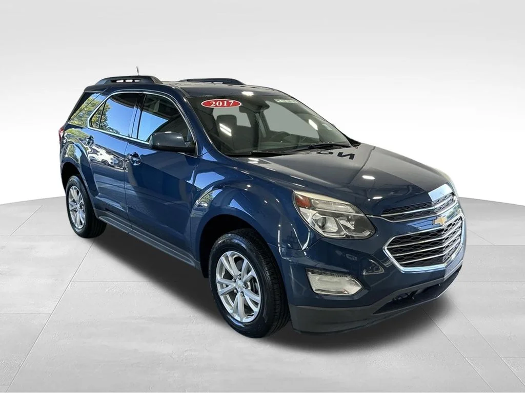 2017 Chevrolet Equinox LT's photo