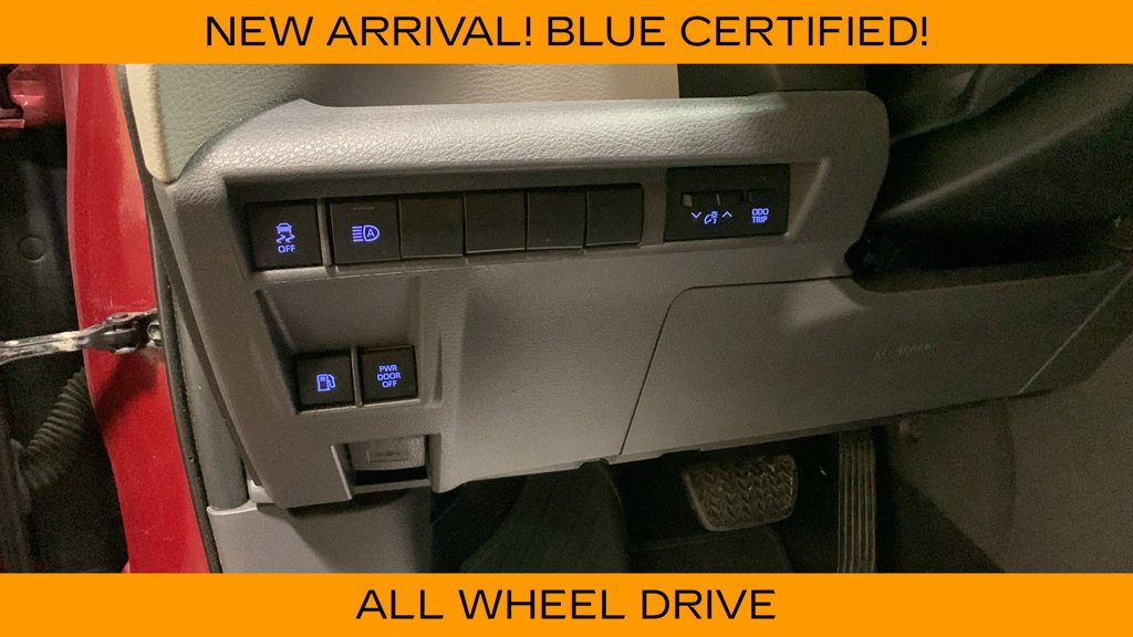 Certified Used 2021 Pearl Toyota LE image 27