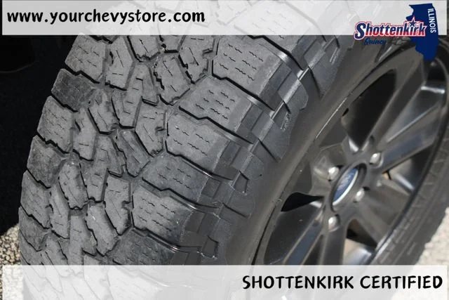 Used 2018 Silver Ford XLT image 11