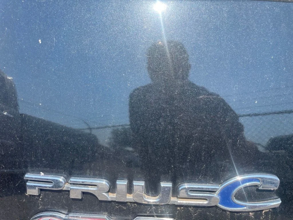 Used 2015 Black Toyota Two image 6
