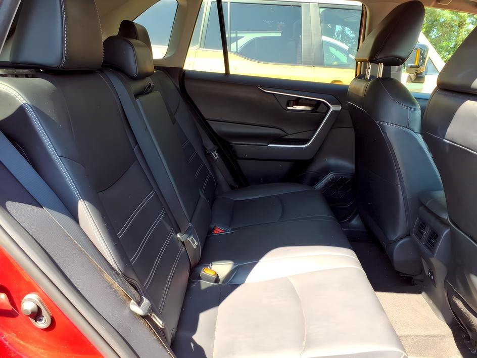 Used 2019 Ruby Flare Pearl Toyota XLE Premium image 15